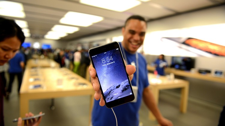 يمكن للجهاز معاينة الكاميرا والشاشة