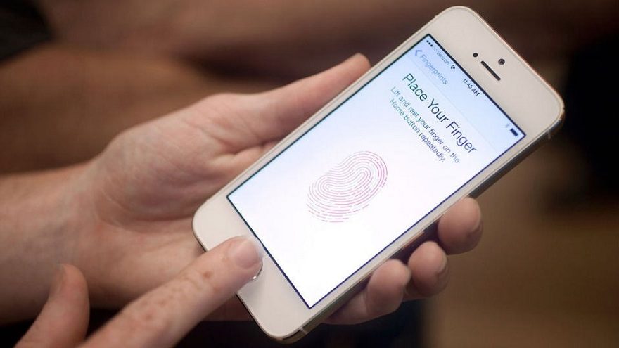 باحثون: حساسات بصمات الأصابع على الهواتف ليست آمنة بالقدر الذي تعتقده