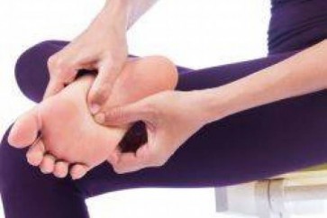 نصائح بسيطة تخلّصكم من أوجاع كعب القدم!