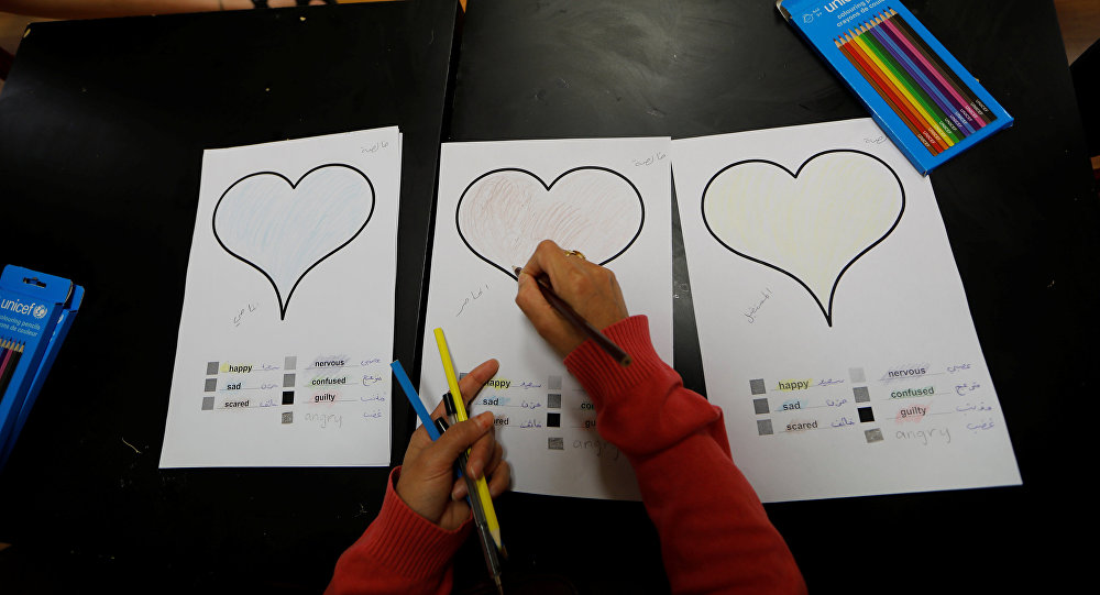 خبير في "FBI" يكشف 7 طرق لكسب إعجاب الآخرين