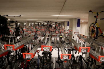 هولندا تبني أكبر مرآب للدراجات في العالم!