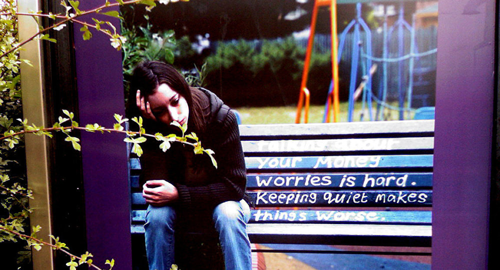 "نوبة اكتئاب الخريف"... الأعراض و10 طرق للتغلب عليها