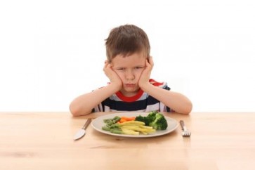 إرهاق وتوتر الآباء قد يحرم الأطفال من الوجبات المعدة منزليا