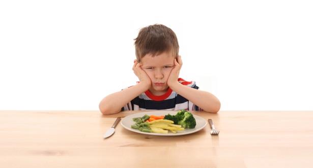 إرهاق وتوتر الآباء قد يحرم الأطفال من الوجبات المعدة منزليا