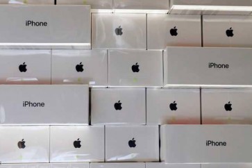 أبل باعت عددا أقل من أجهزة آيفون لكنها حققت أرباحا قياسية