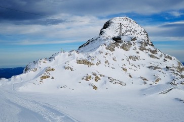 وفاة 4 متسلقين في جبال الألب وإصابة 5 آخرين