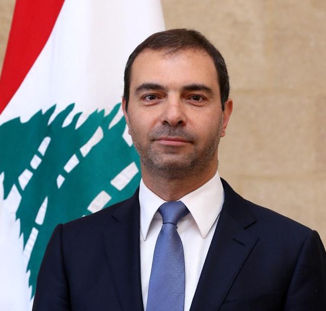 الوزير عادل افيوني