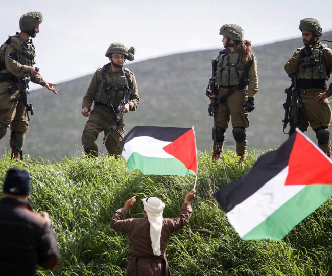 مواجهات مع العدو