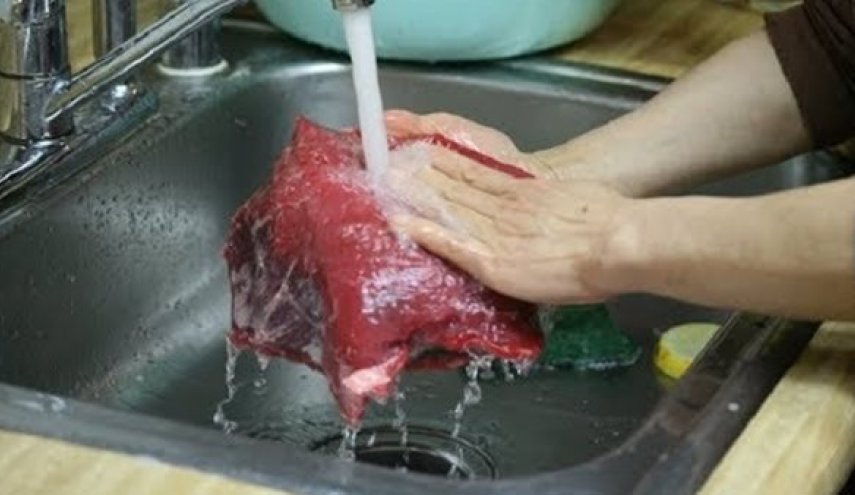 Washing Meat