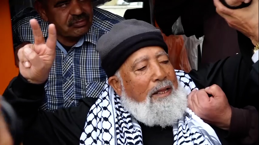 فلسطين المحتلة اللواء الشوبكي حراً بعد 17 عاماً من الأسر.. من هو شيخ الأسرى؟.00_01_30_01.Still001