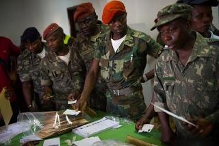 Putsh: Après le Mali, la Guinée-Bissau, l’armée aux commandes


