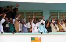 Mali: la junte adopte une Constitution, s’exclut des prochaines élections