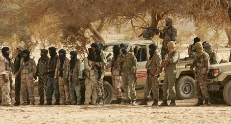Mali: 40 prisonniers contre les diplomates enlevés, Alger refuse 

