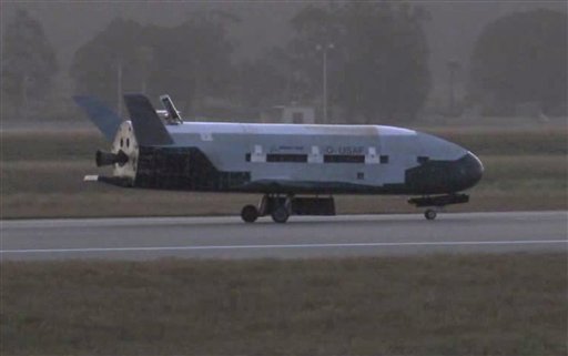 USA : Un avion spatial secret sans pilote se pose après 469 jours en orbite

