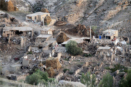 Catastrophe humanitaire en  en Iran et Chine: week-end de séismes dévastateurs