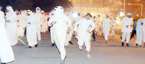 L’émir du Koweït dénonce les manifestations 