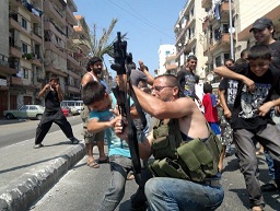 Des hommes armés à Tripoli