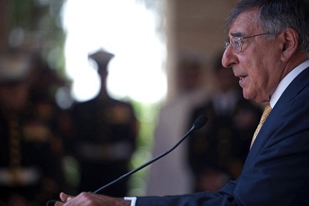 Panetta en Israël exclut l’option militaire dans l’immédiat contre l’Iran