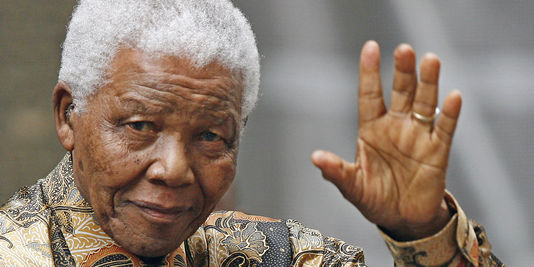 Nelson Mandela est mort, le monde pleure