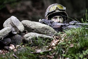 L’armée suisse simule l’attaque d’une France surendettée