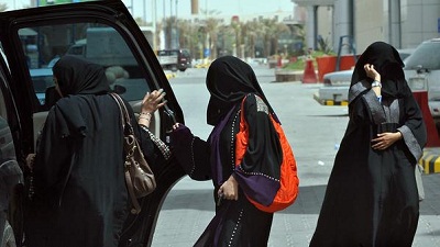 Arabie: les autorités rappellent que les femmes n’ont pas le droit de conduire

