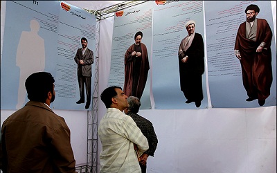 Présidentielle en Iran:En tête dans les sondages, M. Indécis