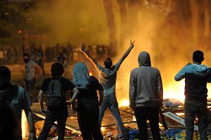 Turquie: Un jeune manifestant tué lors de heurts avec la police