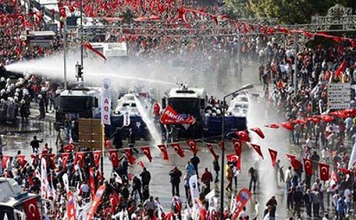 Turquie: les syndicats mobilisent au 6e jour de la contestation anti-Erdogan 
