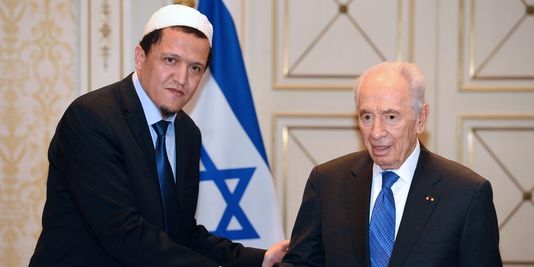 Shimon Peres rencontre les « imams » de France à Paris