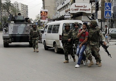 L’armée se déploie à Tripoli, le calme revient… mais jusqu’à quand?

