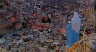 Maaloula , car c’est une ville chrétienne.
