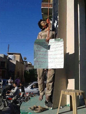 Jawdatt AlAjji, un milicien de la milice "Brigades des Aigles de Salkine" à Idleb a été accusé de collaboration avec les autorités syriennes et exécuté 