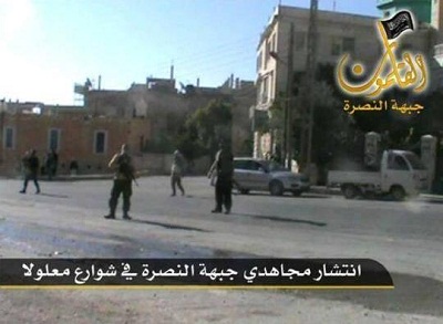 Des miliciens du front al-Nosra dans la localité de Maaloula