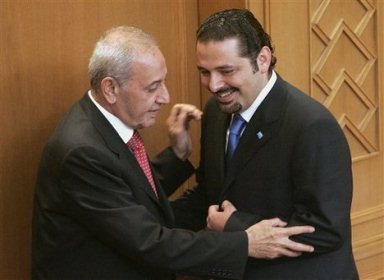 Berri appelle Hariri à retourner au Liban