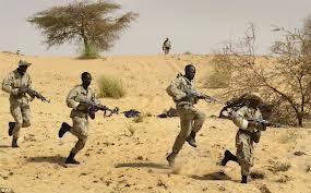 Nord du Mali: les islamistes tirent à l’arme lourde sur Gao

