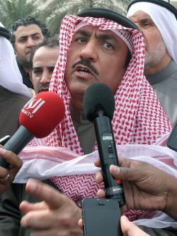 Koweït: un ténor de l’opposition condamné à la prison