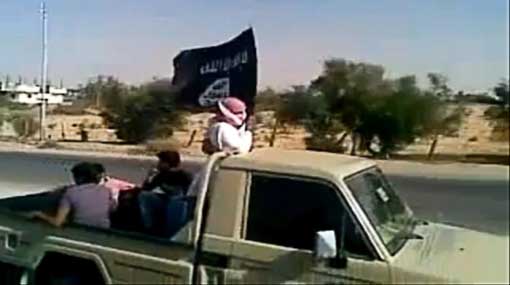 Parade militaire de salafistes dans le Sinai