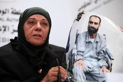 L’occupation interdit le voyage de la mère d’Issawi en Tunisie