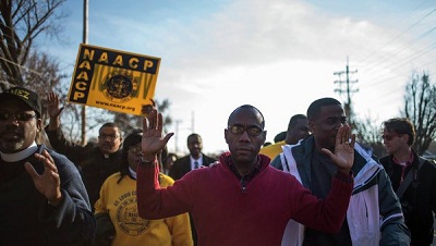 Ferguson: Appel à une protestation de 100 jours à travers les USA