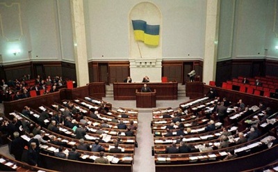 L’Ukraine renonce au statut de pays non-aligné pour se rapprocher de l’Otan