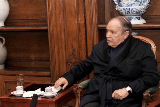 Algérie: Bouteflika nomme le premier gouvernement de son 4e mandat