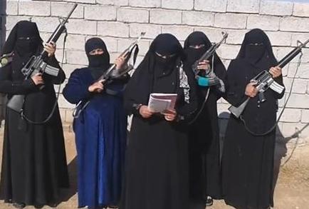 Une professeure saoudienne se rallie à Daesh!