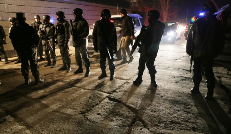 Afghanistan: attentat qui a fait 21 victimes, dont 13 étrangers