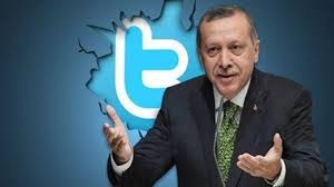 Turquie: Erdogan exécute ses menaces et bloque Twitter