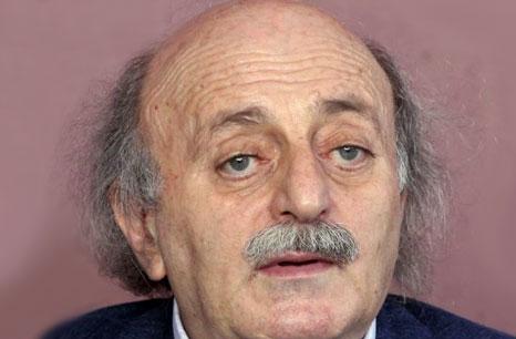 Al-Nosra salue les positions de Joumblatt