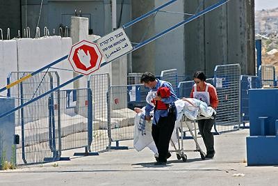 Le renseignement israélien menace les malades palestiniens pour en faire des mouchard