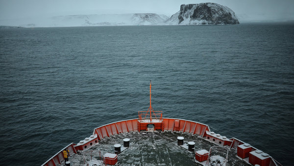 La Marine russe réalise des exercices en Arctique