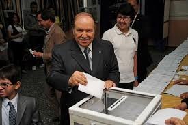 Bouteflika obtient un quatrième mandat