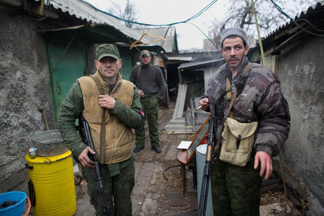 Ukraine : Kiev et les rebelles commencent l’échange de centaines de
prisonniers