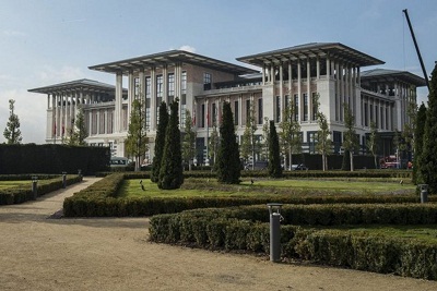 Turquie: le fastueux palais d’Erdogan coûtera officiellement 615 millions $